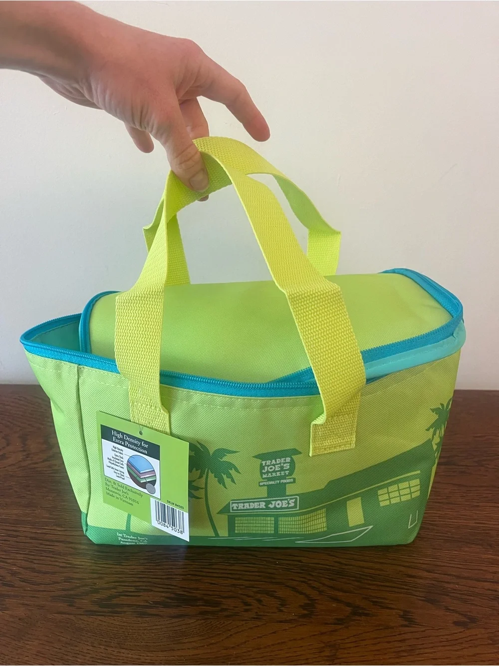 Trader Joe's Lime Green Insulated Lunch bag NWT